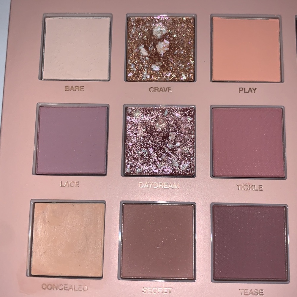 Huda Beauty New Nudes Eyeshadow Palette w Box - Picture 6 of 16